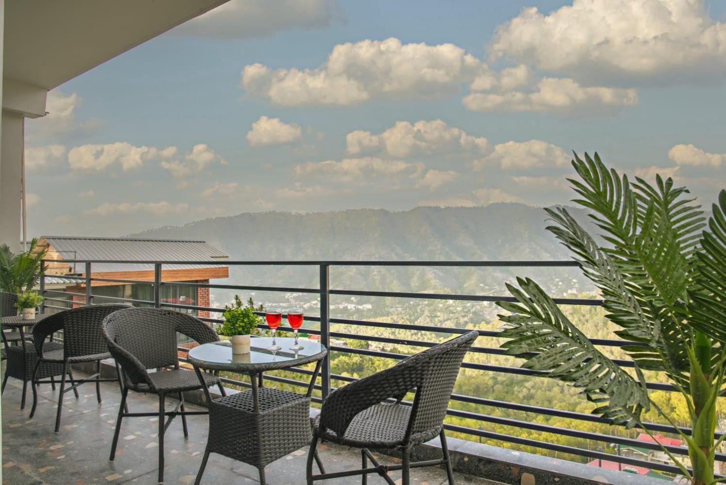Host Jatin Mountain Crest Kasauli 7Oi827O7O3公寓 外观 照片