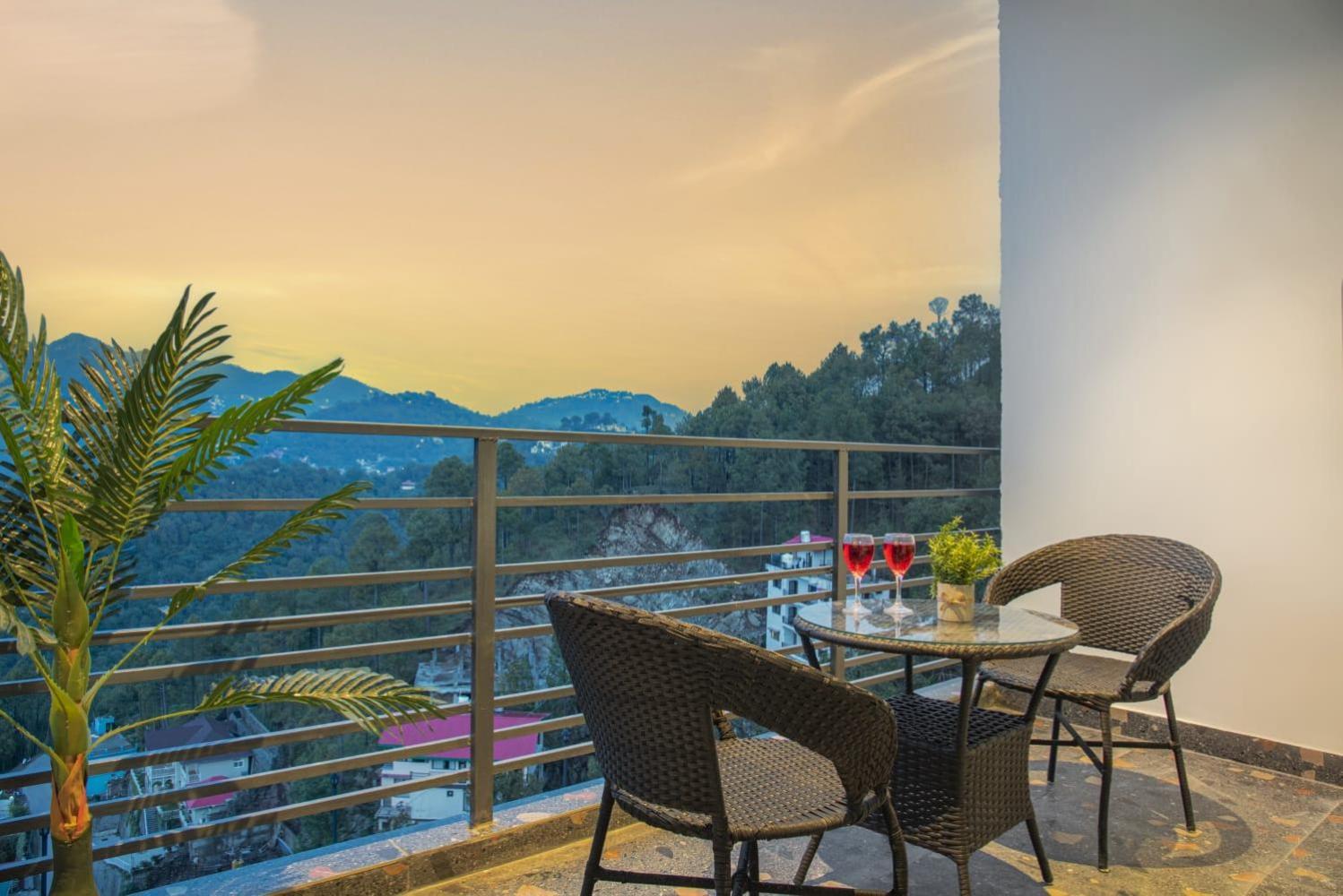 Host Jatin Mountain Crest Kasauli 7Oi827O7O3公寓 外观 照片